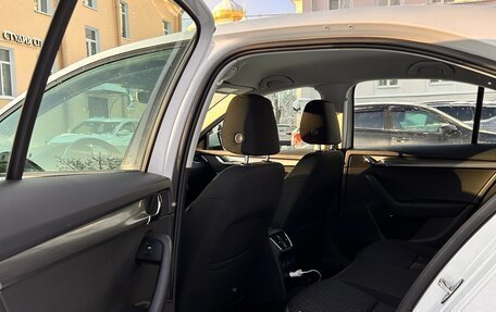 Skoda Octavia, 2018 год, 1 500 000 рублей, 13 фотография