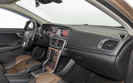 Volvo V40 II рестайлинг, 2015 год, 1 490 000 рублей, 11 фотография