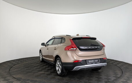 Volvo V40 II рестайлинг, 2015 год, 1 490 000 рублей, 7 фотография