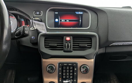 Volvo V40 II рестайлинг, 2015 год, 1 490 000 рублей, 15 фотография