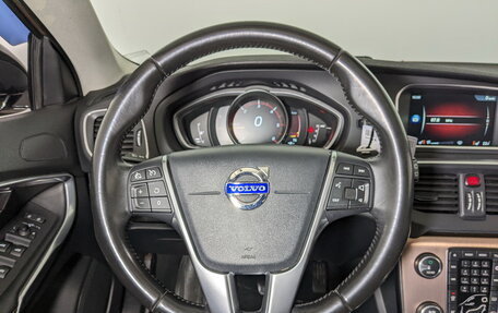 Volvo V40 II рестайлинг, 2015 год, 1 490 000 рублей, 22 фотография