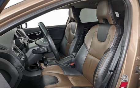 Volvo V40 II рестайлинг, 2015 год, 1 490 000 рублей, 21 фотография