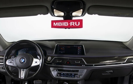 BMW 7 серия, 2021 год, 6 000 000 рублей, 12 фотография