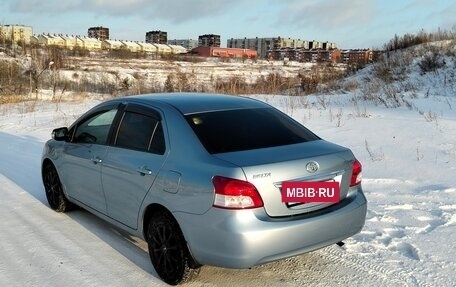Toyota Belta, 2010 год, 630 000 рублей, 3 фотография