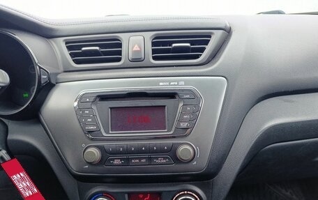 KIA Rio III рестайлинг, 2013 год, 840 000 рублей, 24 фотография