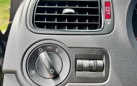 Volkswagen Polo VI (EU Market), 2013 год, 850 000 рублей, 17 фотография