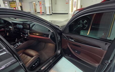 BMW 5 серия, 2023 год, 6 500 000 рублей, 2 фотография