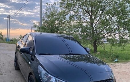 Hyundai Solaris II рестайлинг, 2022 год, 1 800 000 рублей, 2 фотография