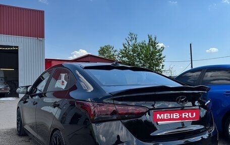 Hyundai Solaris II рестайлинг, 2022 год, 1 800 000 рублей, 14 фотография