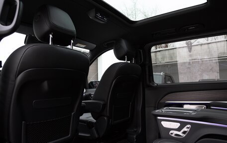 Mercedes-Benz V-Класс, 2024 год, 13 490 000 рублей, 28 фотография