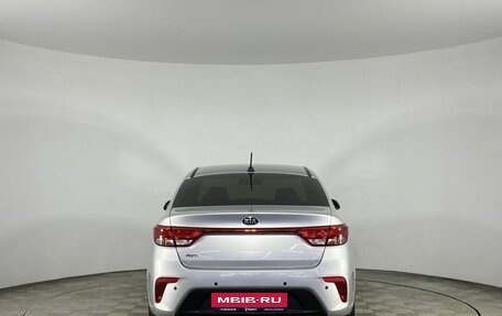 KIA Rio IV, 2018 год, 1 235 000 рублей, 8 фотография