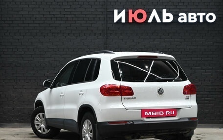 Volkswagen Tiguan I, 2015 год, 1 300 000 рублей, 4 фотография