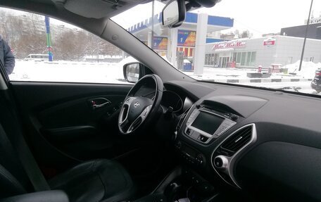 Hyundai ix35 I рестайлинг, 2013 год, 1 650 000 рублей, 2 фотография