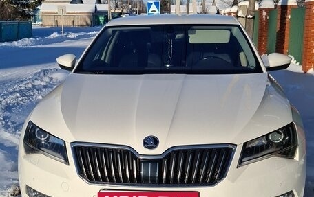 Skoda Superb III рестайлинг, 2017 год, 1 700 000 рублей, 1 фотография