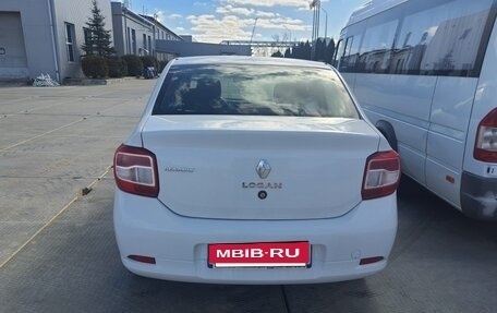 Renault Logan II, 2015 год, 550 000 рублей, 4 фотография
