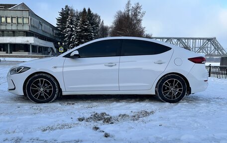 Hyundai Elantra VI рестайлинг, 2017 год, 1 400 000 рублей, 3 фотография