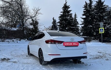 Hyundai Elantra VI рестайлинг, 2017 год, 1 400 000 рублей, 4 фотография