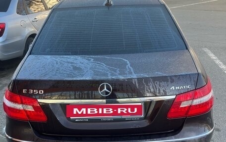 Mercedes-Benz E-Класс, 2011 год, 1 450 000 рублей, 3 фотография