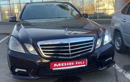 Mercedes-Benz E-Класс, 2011 год, 1 450 000 рублей, 2 фотография