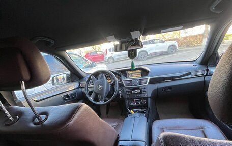 Mercedes-Benz E-Класс, 2011 год, 1 450 000 рублей, 10 фотография