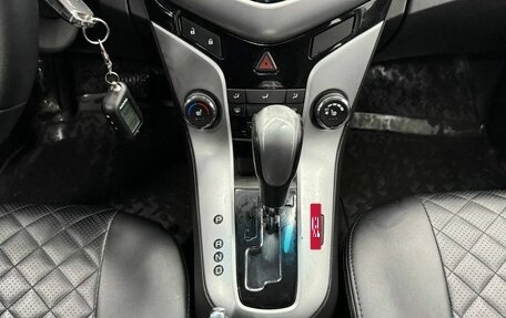 Chevrolet Cruze II, 2011 год, 800 000 рублей, 14 фотография