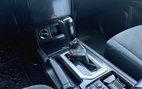 Toyota Land Cruiser Prado 150 рестайлинг 2, 2015 год, 3 700 000 рублей, 17 фотография