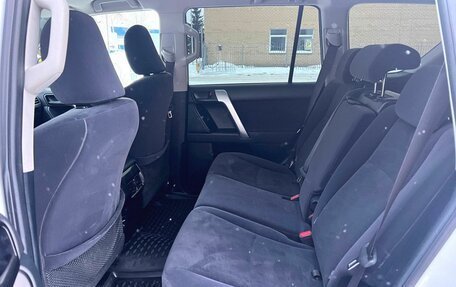 Toyota Land Cruiser Prado 150 рестайлинг 2, 2015 год, 3 700 000 рублей, 20 фотография