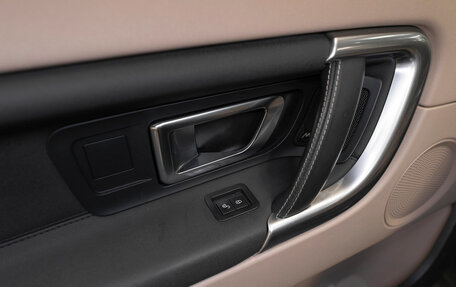 Land Rover Discovery Sport I рестайлинг, 2018 год, 2 490 000 рублей, 22 фотография