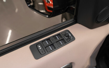 Land Rover Discovery Sport I рестайлинг, 2018 год, 2 490 000 рублей, 21 фотография