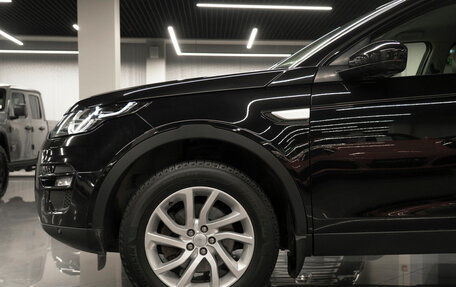 Land Rover Discovery Sport I рестайлинг, 2018 год, 2 490 000 рублей, 28 фотография