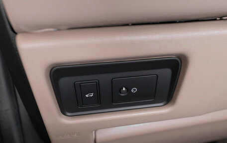 Land Rover Discovery Sport I рестайлинг, 2018 год, 2 490 000 рублей, 25 фотография