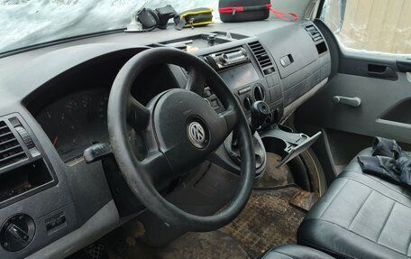 Volkswagen Caravelle T5, 2007 год, 790 000 рублей, 17 фотография