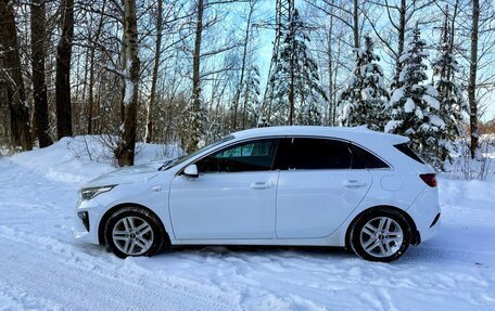 KIA cee'd III, 2019 год, 1 300 000 рублей, 6 фотография