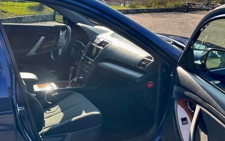 Toyota Camry, 2008 год, 1 050 000 рублей, 4 фотография