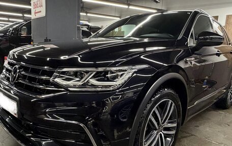 Volkswagen Tiguan II, 2020 год, 3 840 000 рублей, 9 фотография