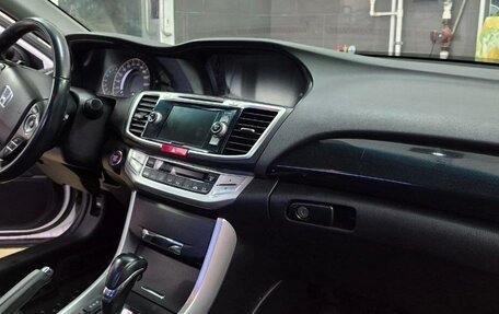 Honda Accord IX рестайлинг, 2013 год, 1 480 000 рублей, 11 фотография