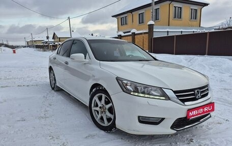 Honda Accord IX рестайлинг, 2013 год, 1 480 000 рублей, 9 фотография