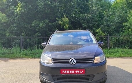 Volkswagen Touran III, 2014 год, 920 000 рублей, 1 фотография