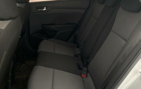 Hyundai Solaris II рестайлинг, 2019 год, 1 400 000 рублей, 7 фотография