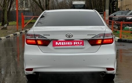 Toyota Camry, 2015 год, 2 250 000 рублей, 2 фотография