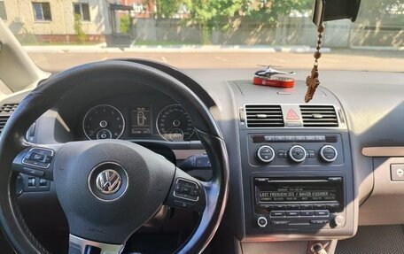 Volkswagen Touran III, 2014 год, 920 000 рублей, 7 фотография