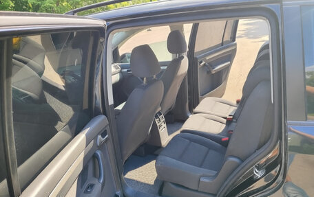 Volkswagen Touran III, 2014 год, 920 000 рублей, 8 фотография