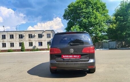 Volkswagen Touran III, 2014 год, 920 000 рублей, 3 фотография