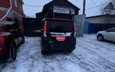 Toyota Roomy I, 2021 год, 1 450 000 рублей, 8 фотография