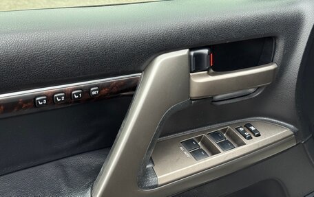 Toyota Land Cruiser 200, 2011 год, 3 450 000 рублей, 33 фотография