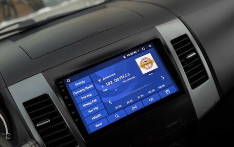 Mitsubishi Outlander III рестайлинг 3, 2007 год, 1 400 000 рублей, 13 фотография