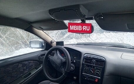 Toyota Avensis III рестайлинг, 1998 год, 250 000 рублей, 3 фотография