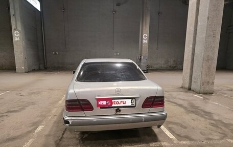 Mercedes-Benz E-Класс, 1998 год, 390 000 рублей, 4 фотография