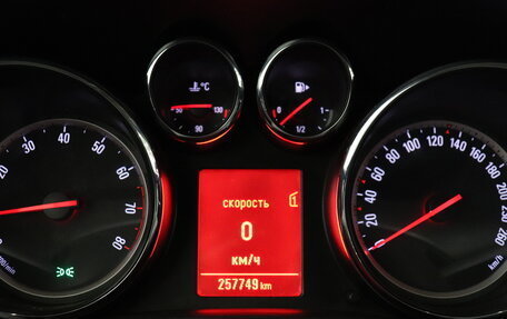 Opel Astra J, 2012 год, 556 000 рублей, 11 фотография