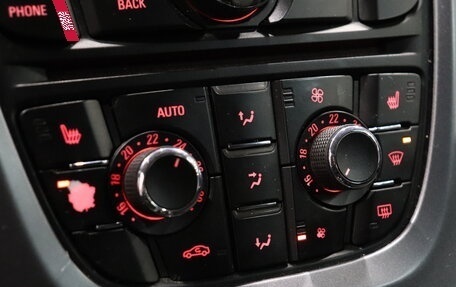 Opel Astra J, 2012 год, 556 000 рублей, 13 фотография